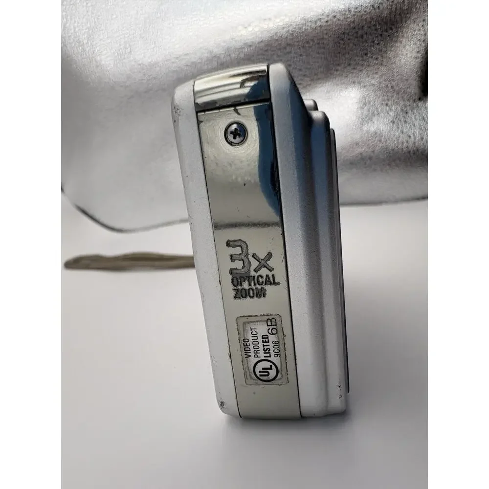 Sony Cyber-shot DSC W50 6.0MP Silver Digital Camera Bundle For Parts Not Working